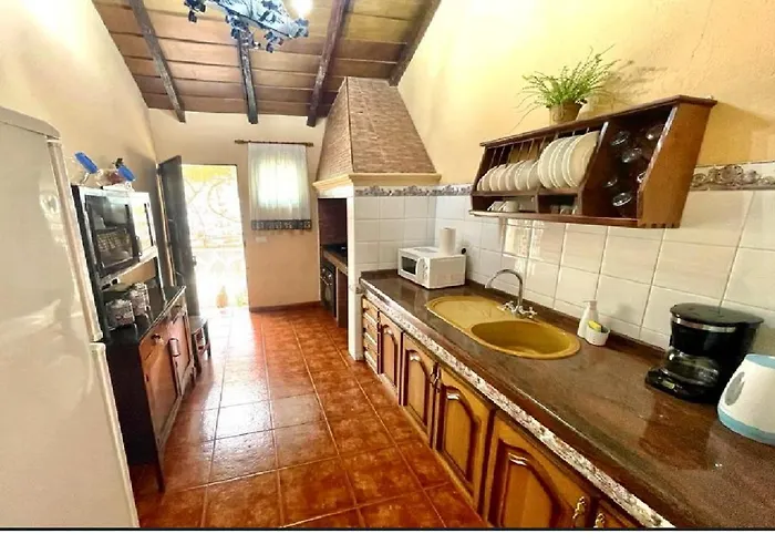 Landhaus Paraiso. Heated Pool Vilaflor