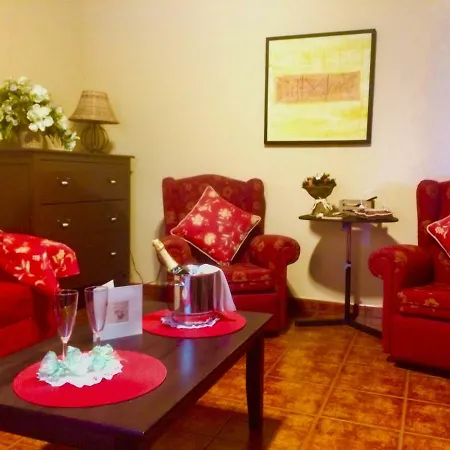 Paraiso. Heated Pool Hétvégi ház